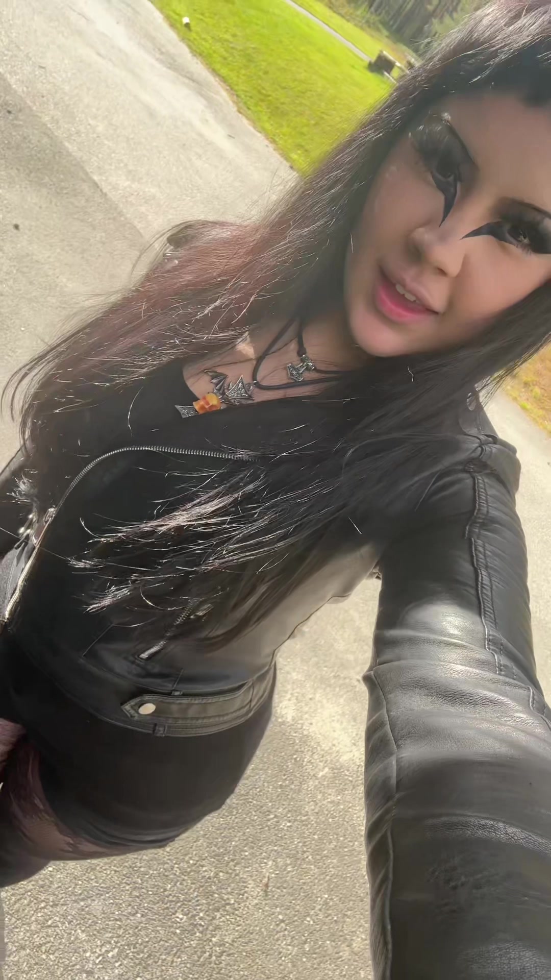 @☠️ CannibalGrrl ୧ ‧₊° 🥩🦴 ⋅