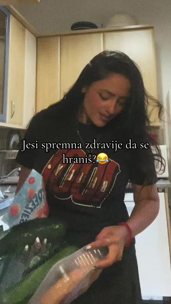 @ℰ