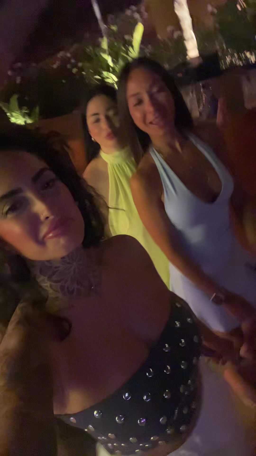 @𝒮 𝒶 𝓇 𝒶✨