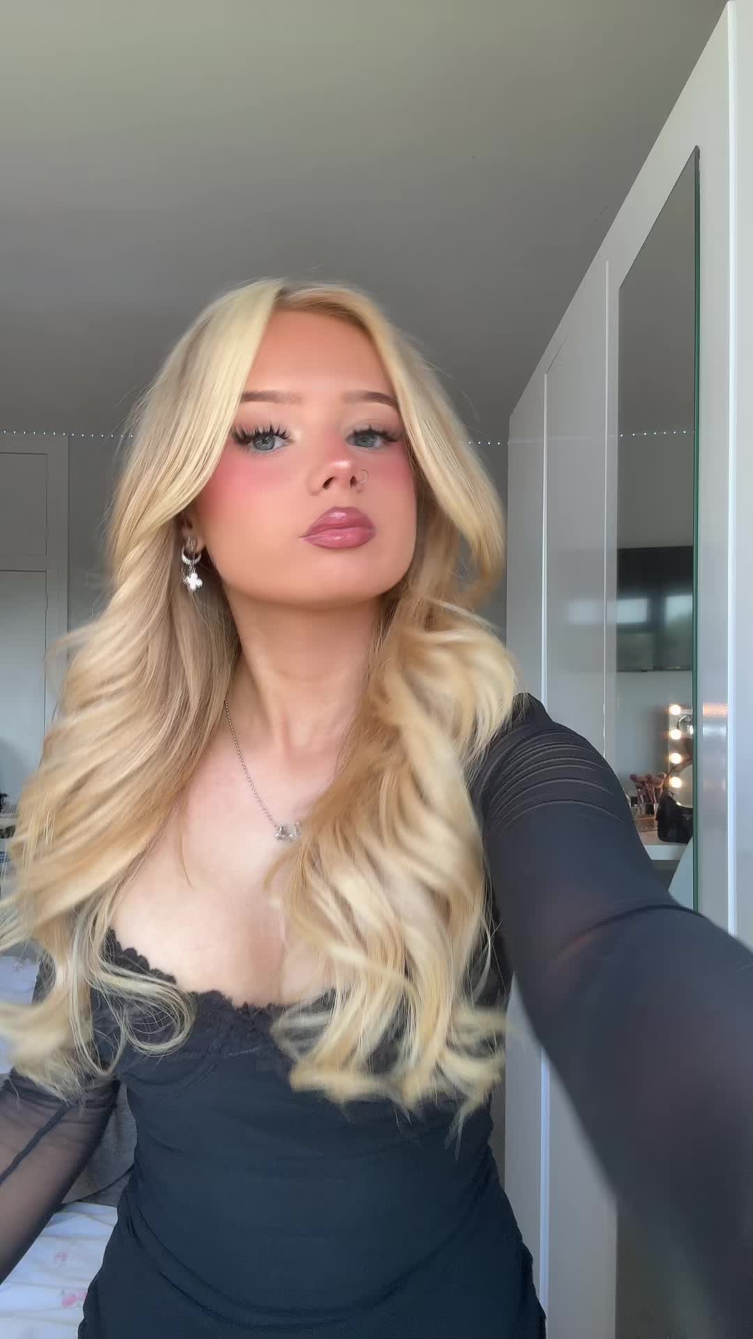 @ellieann
