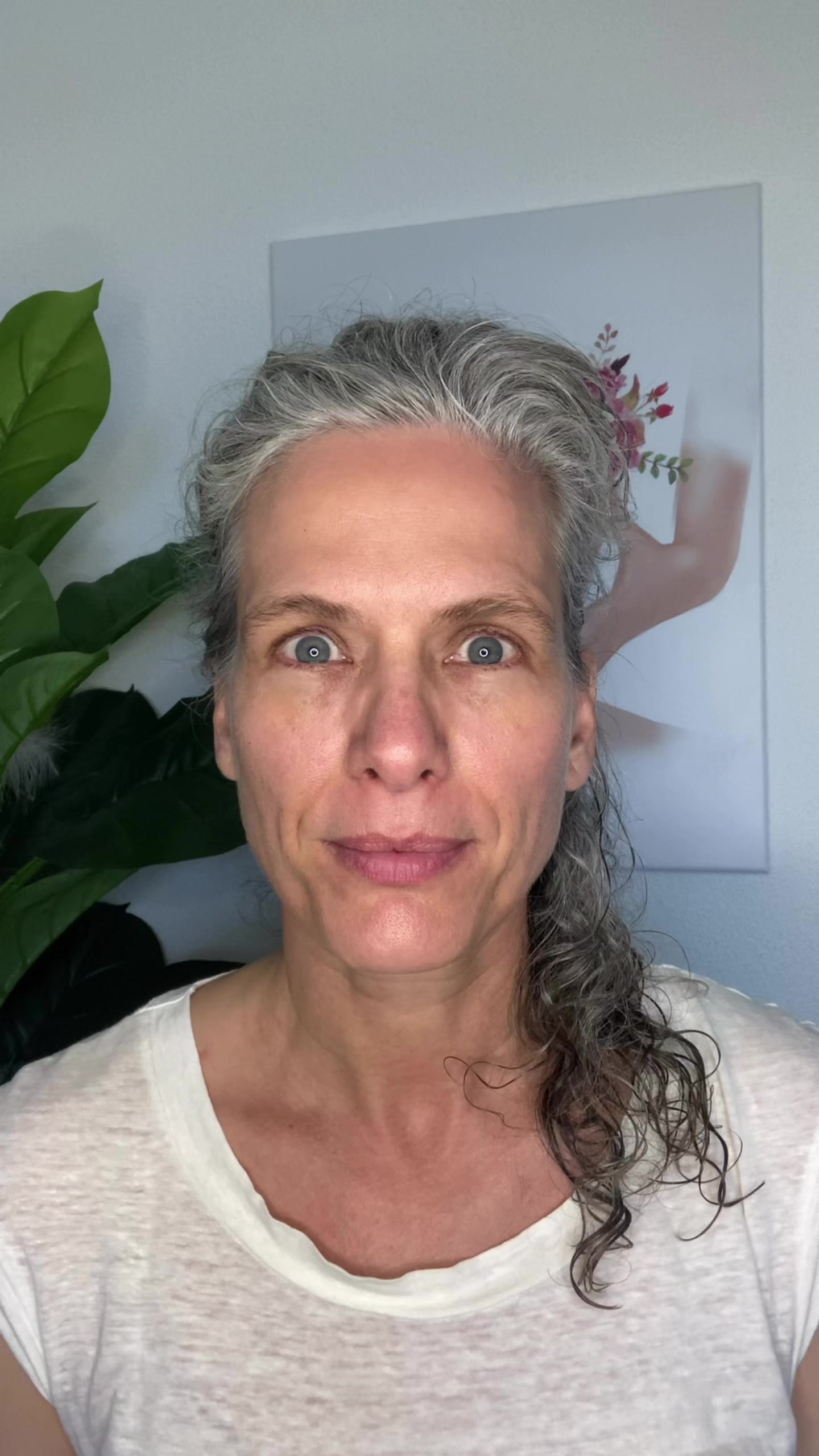 @ninaschennach_faceyoga