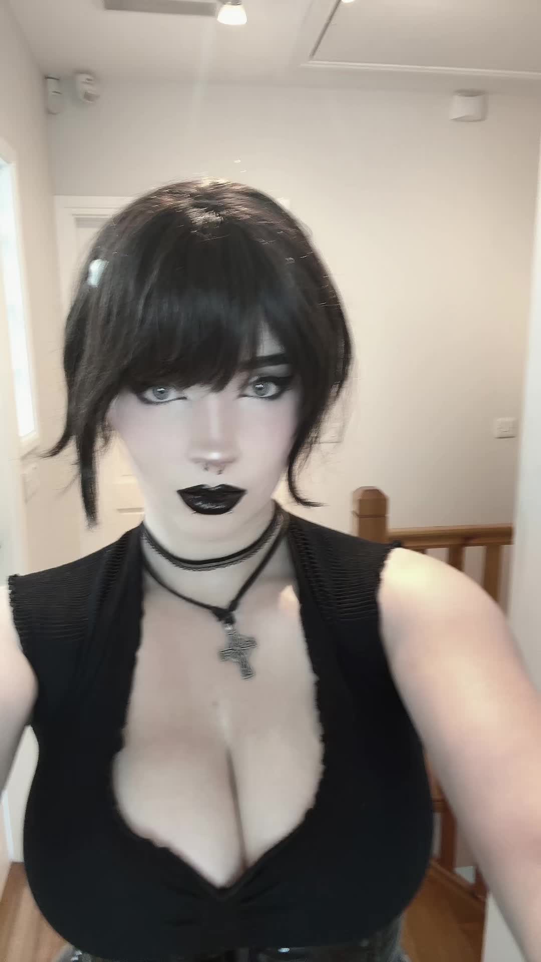 @Cutiegothxo