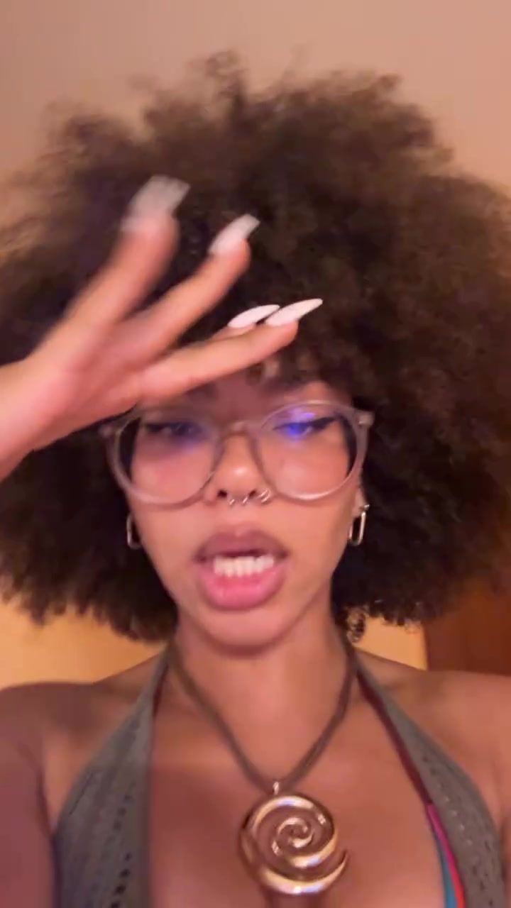 @shaniakraemer