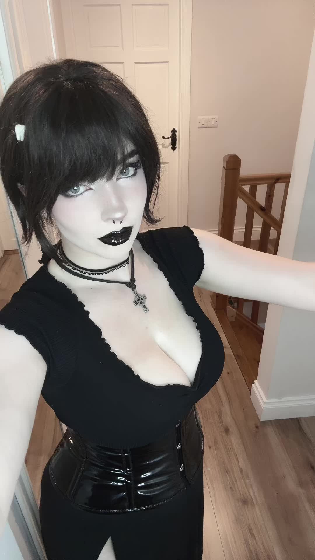 @Cutiegothxo