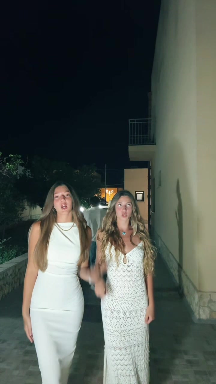 @e.g💕