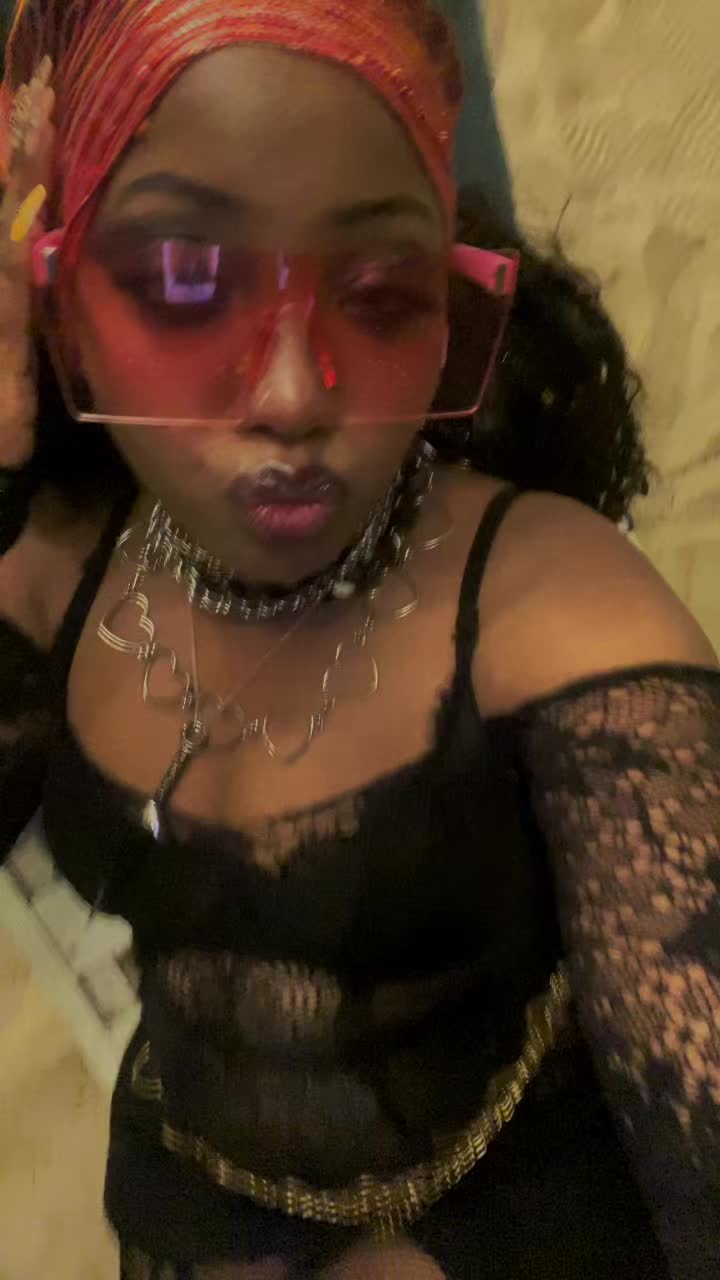 @Kipesa the anime girly