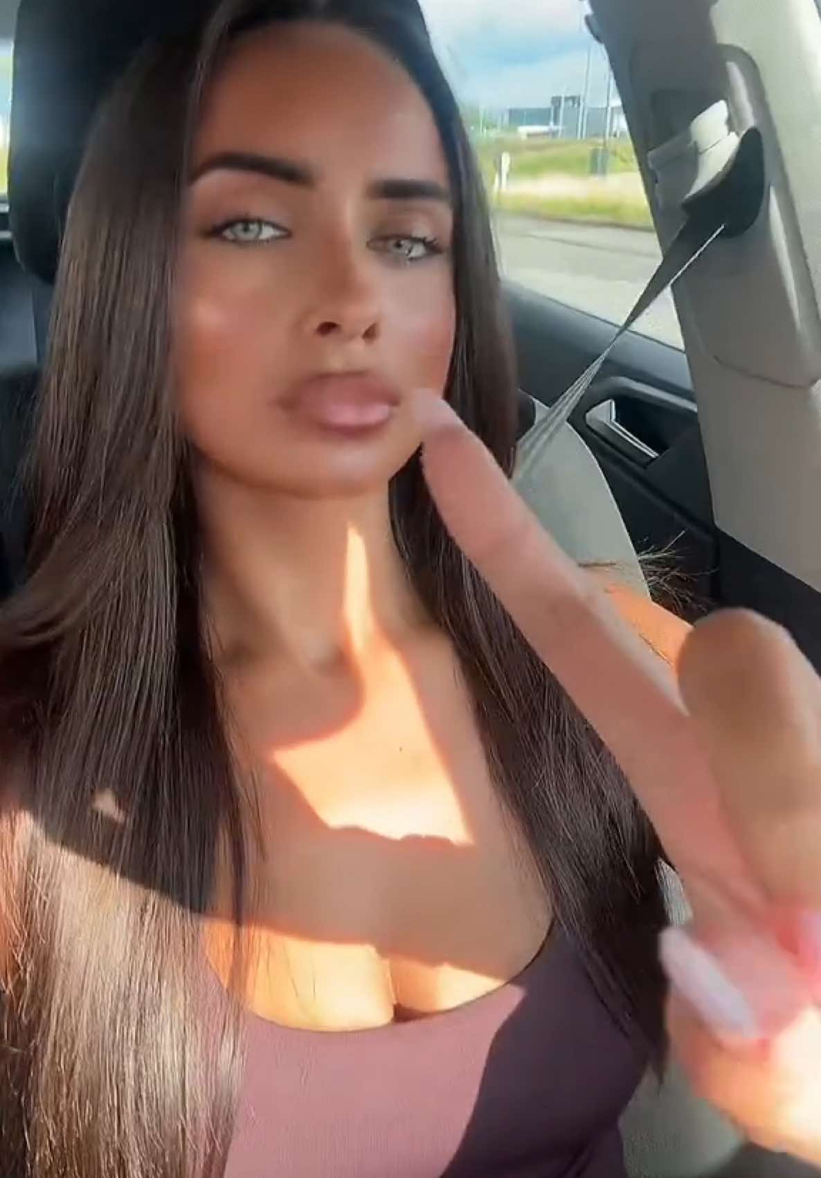 @C L