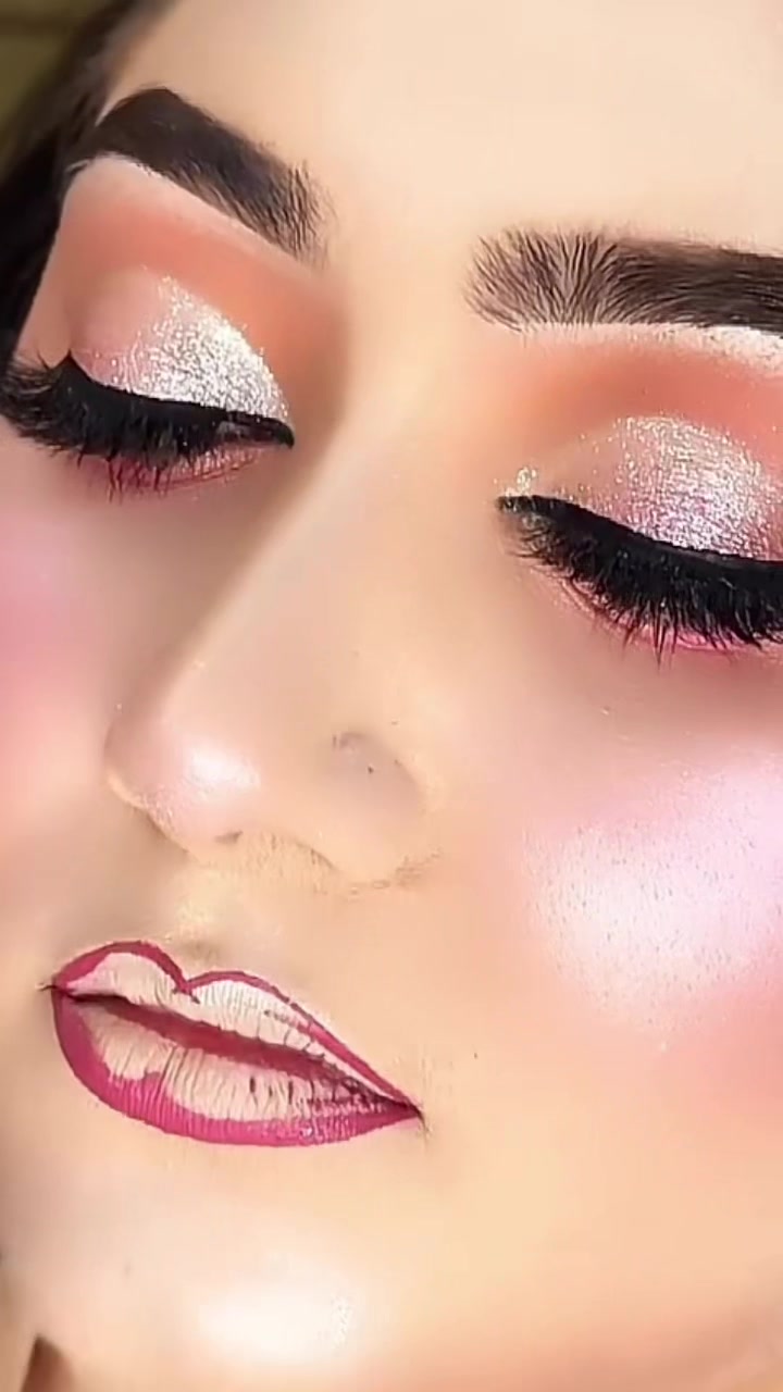 @MomentsWithQulain