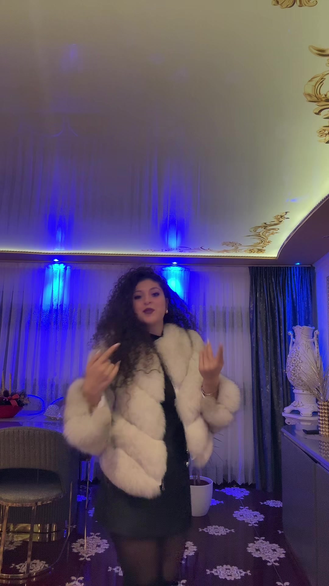 @𝓓𝓪𝓻𝓲𝓪𝓷𝓪♡