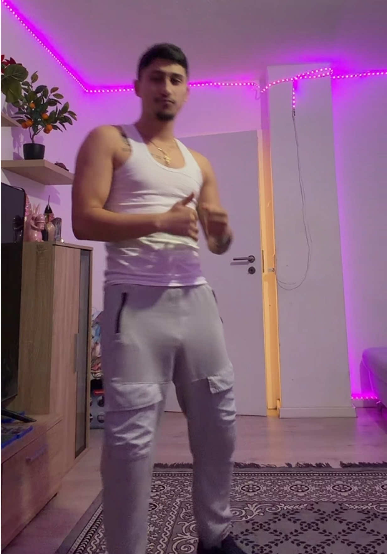 @Andrey Silvășanu