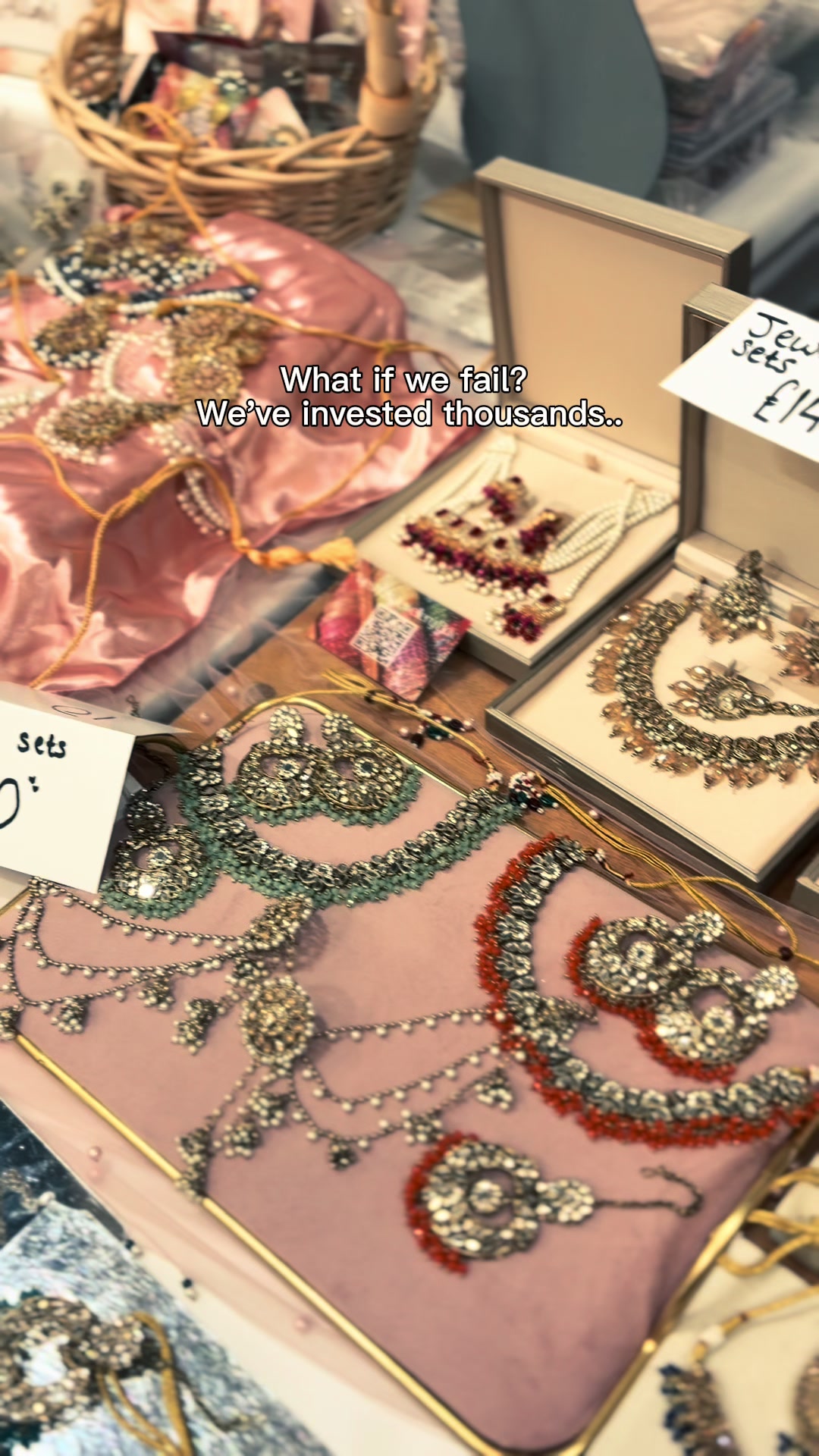 @Ayeshas Jewellery Box