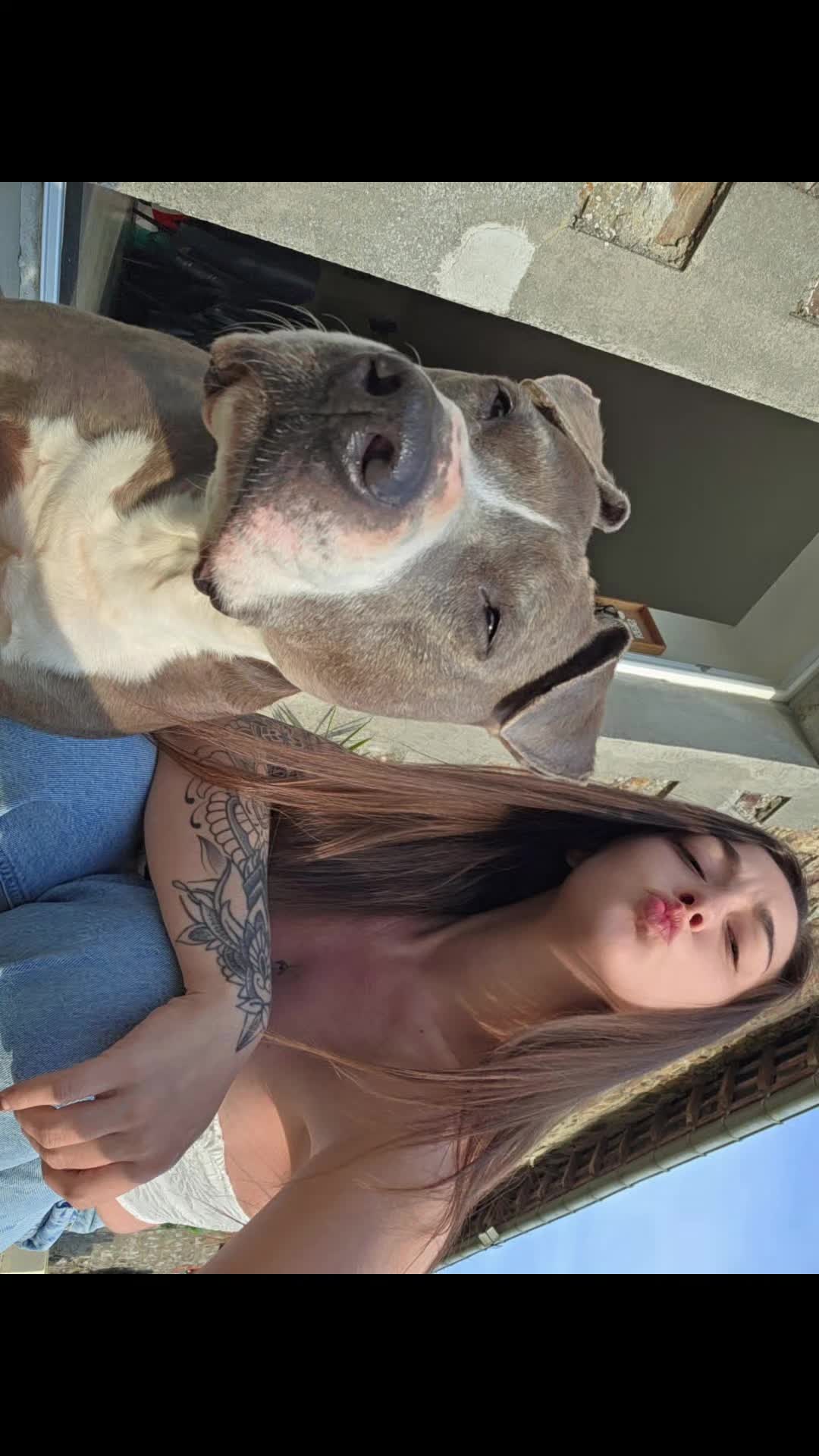 @Madame_M