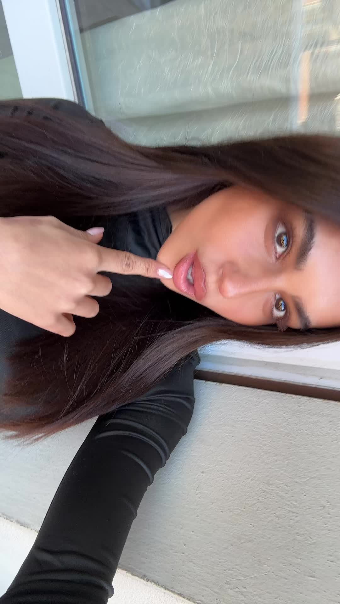 @💛sofia