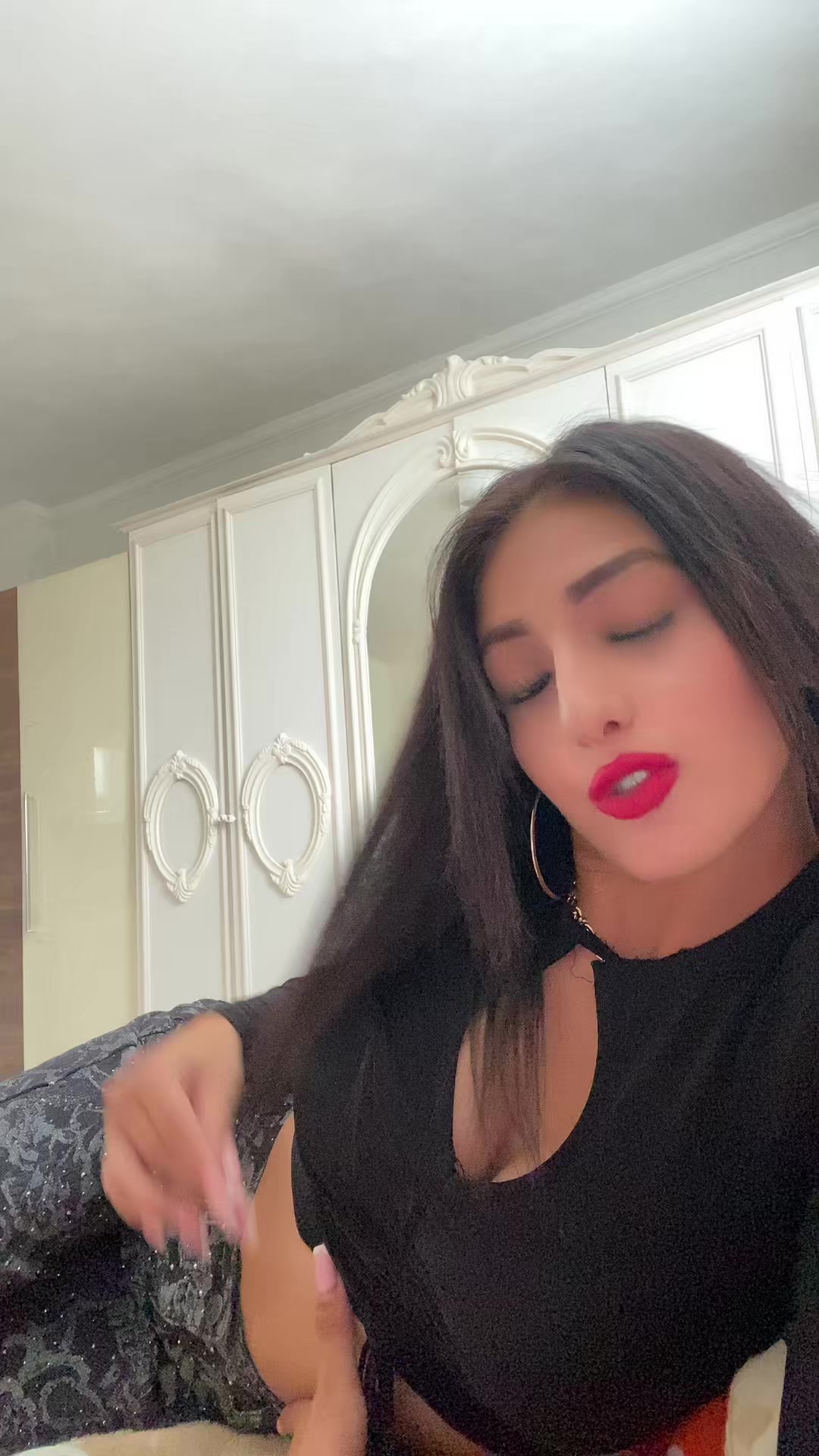 @V A N Y💋