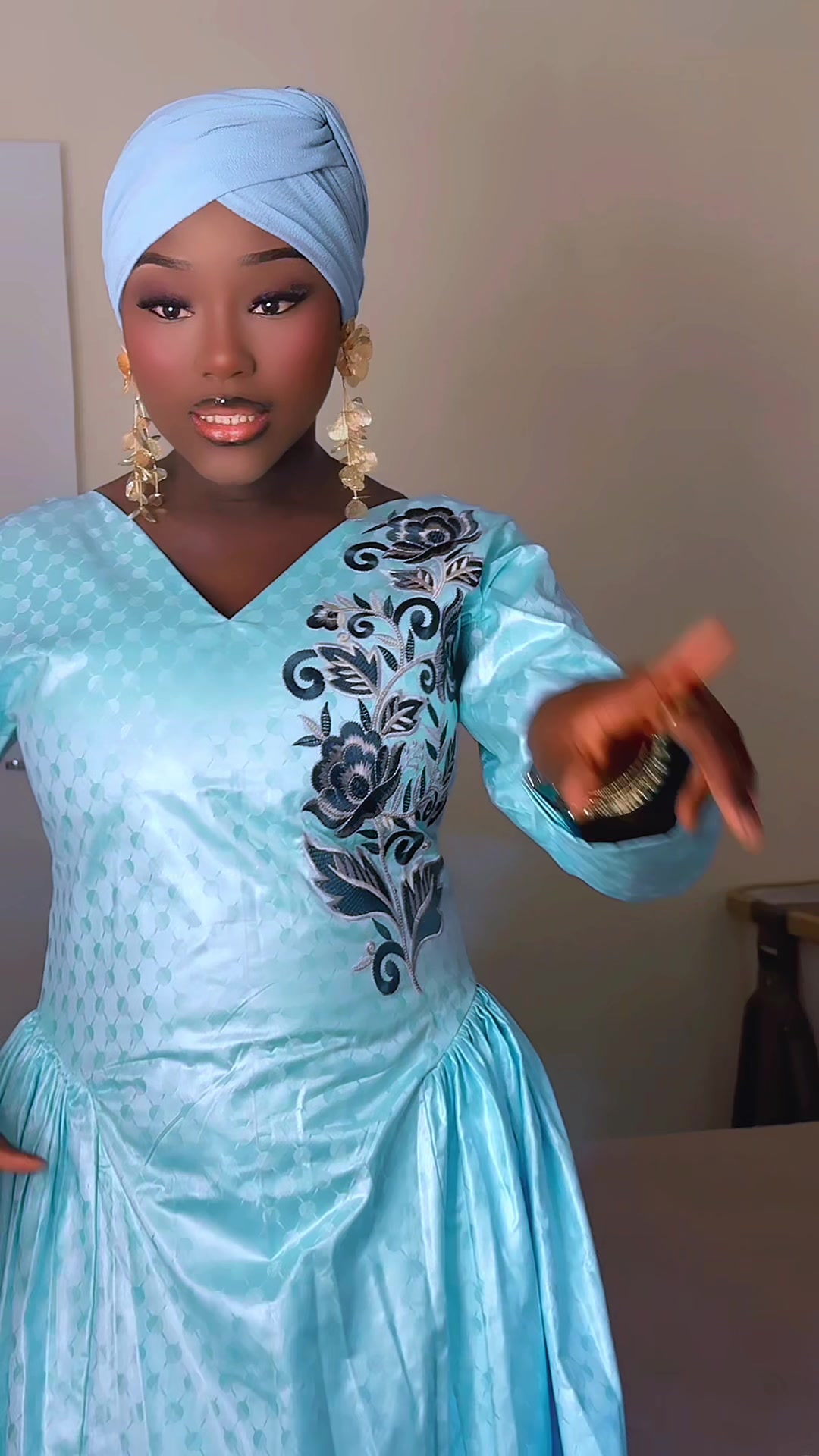 @niarelboundawbi2