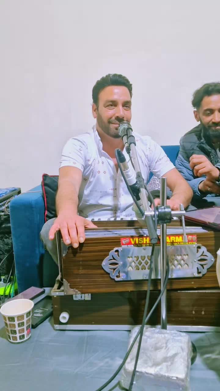 @🎤𝐓𝐚𝐫𝐢𝐪 𝐒𝐚𝐡𝐞𝐫🎤