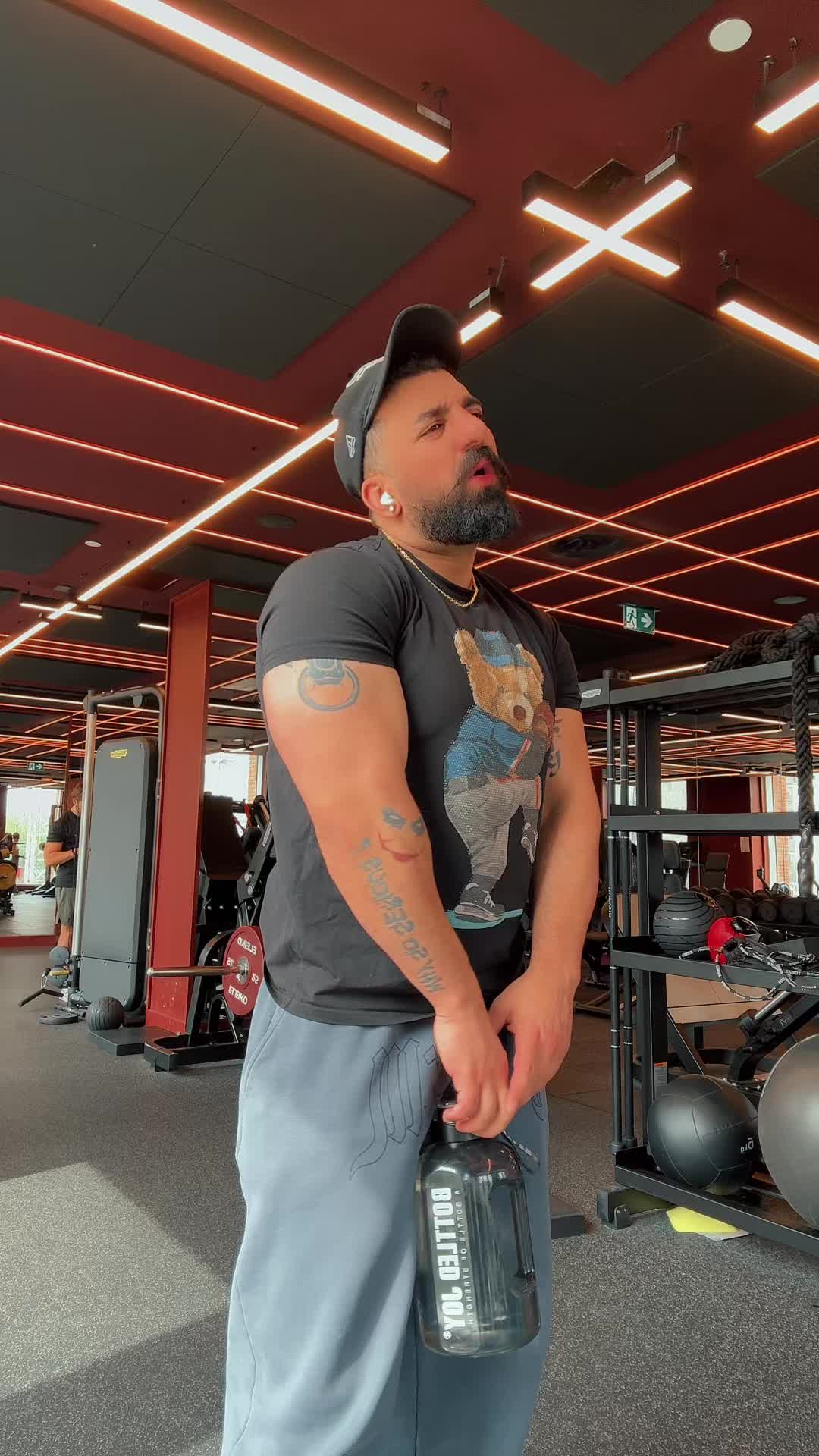 @Gabbar 🕊️🐺