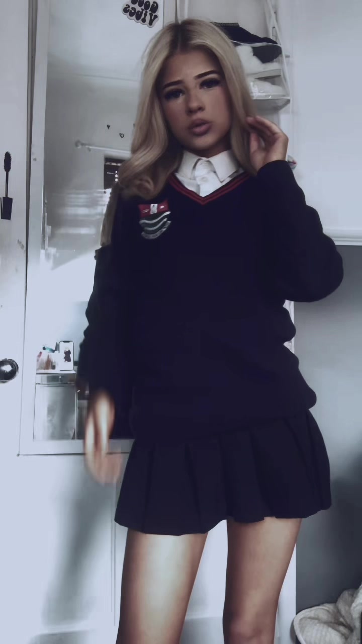 @𝐨𝐥𝐢𝐯𝐢𝐚-𝐞𝐬𝐦𝐞💕🎀