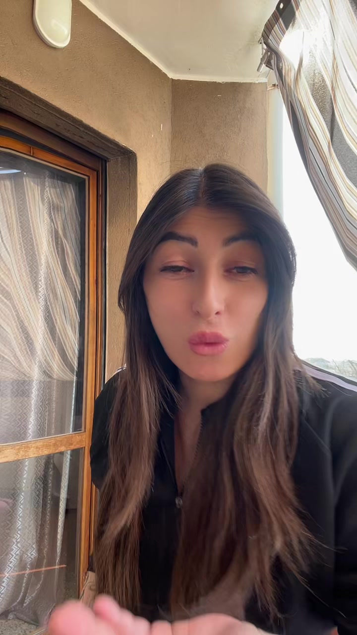 @sabrina