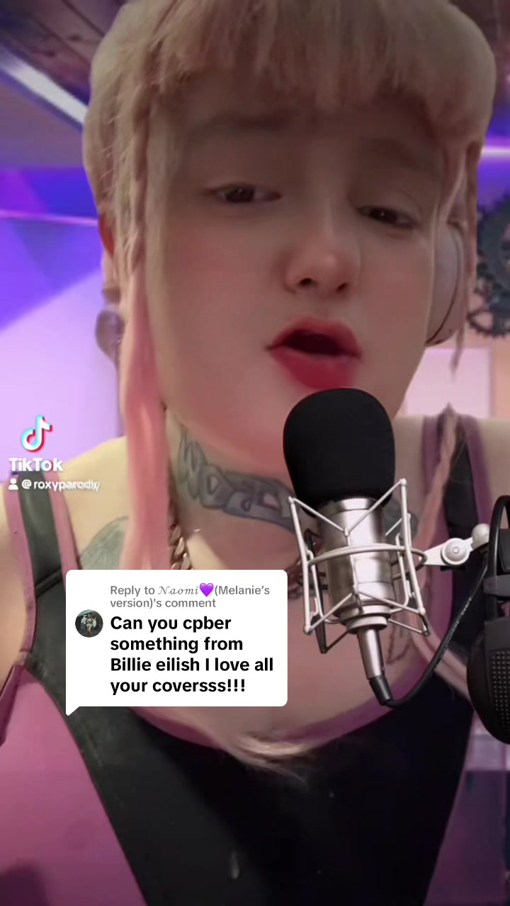 @girloutsidetheboxxox