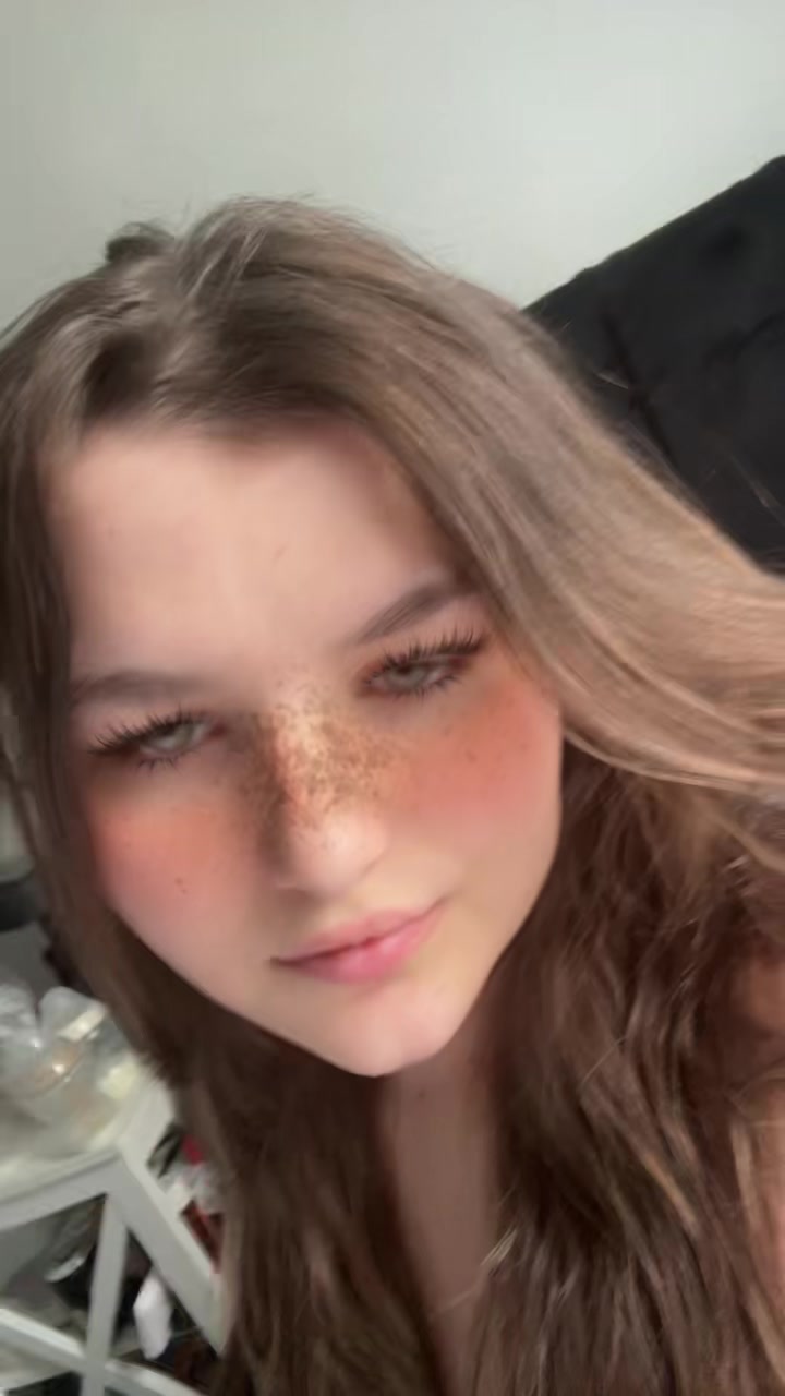 @Ell🦋🫶🏻
