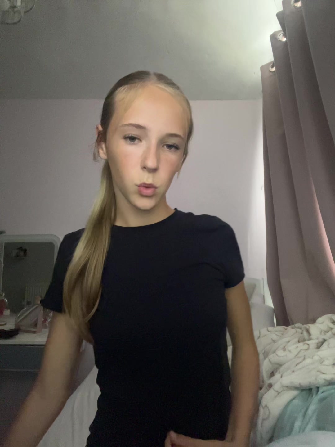 @maisie