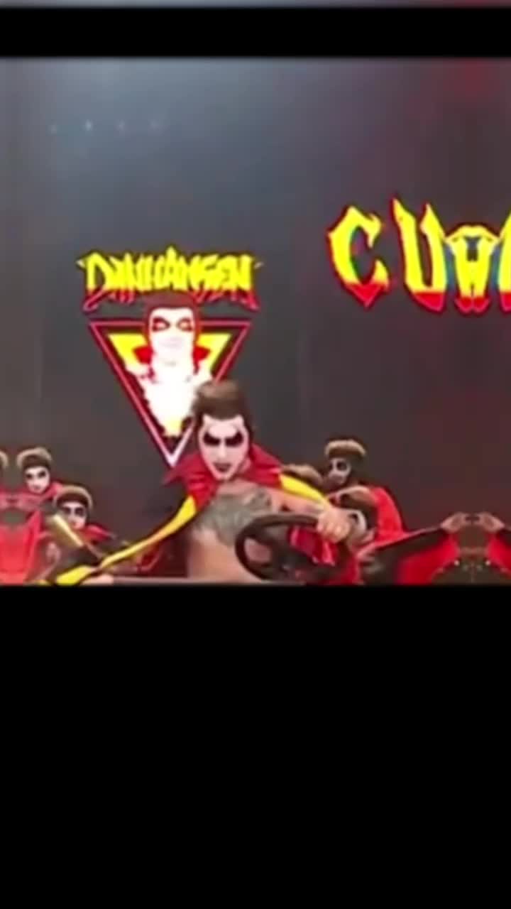 @Ultimate Wrestling Fan Warrior