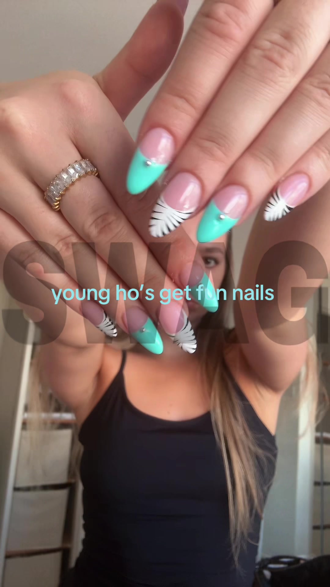 @LOLA BELLE