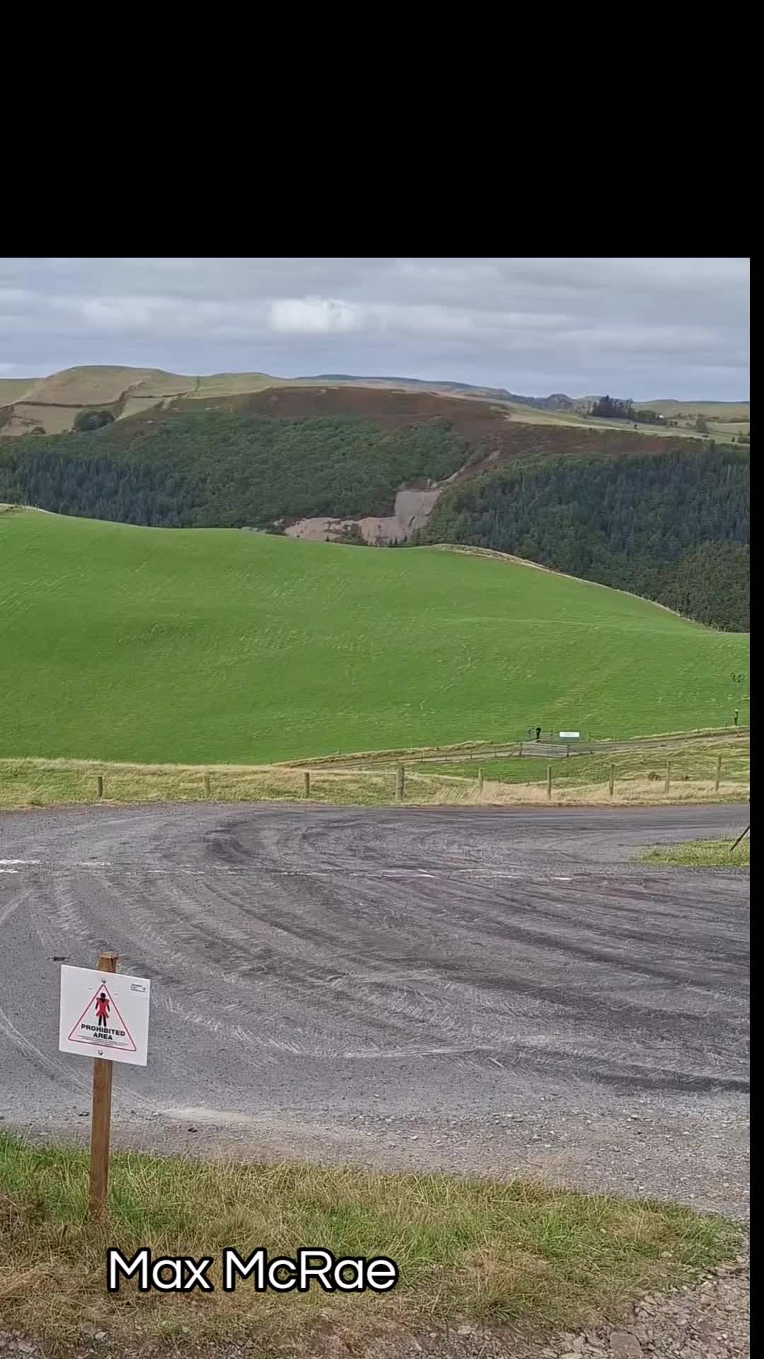 @Brynmyrddinwestwalesgetaway