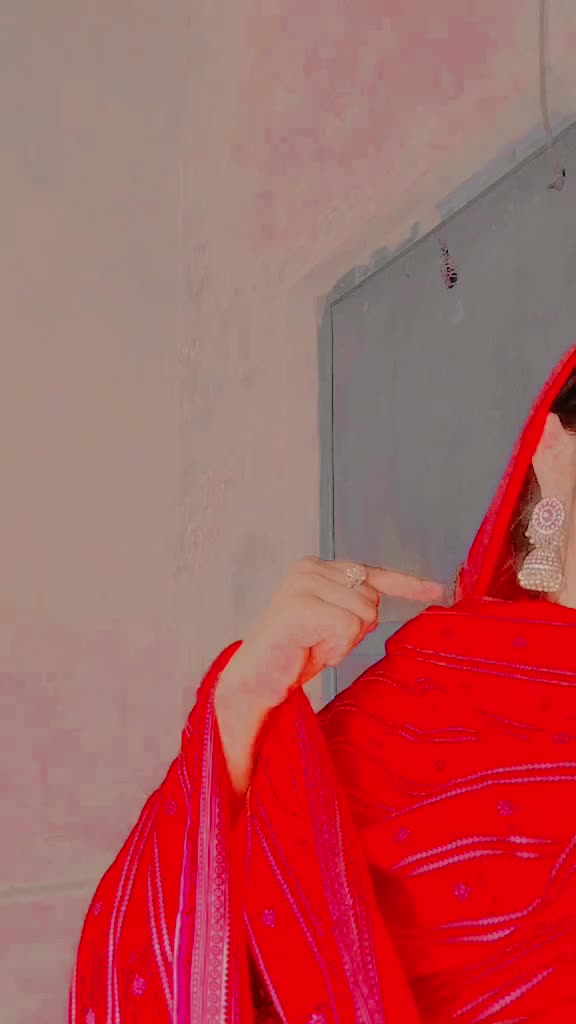 @Alone Queen