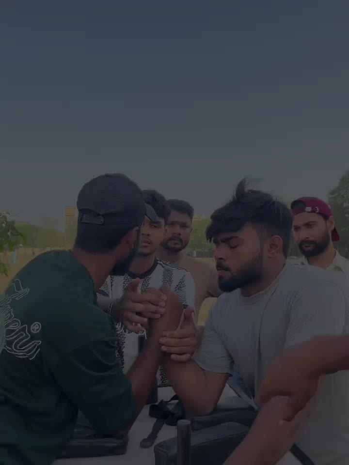 @Faizan arm power💪👾