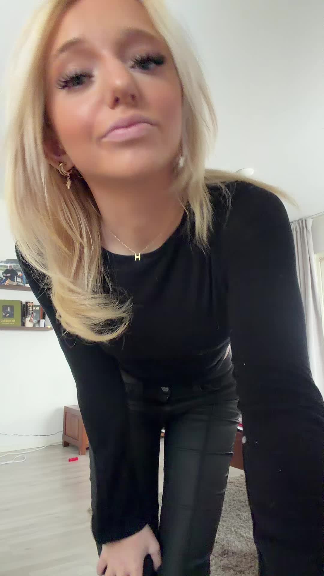 @MELINDAAAHHH