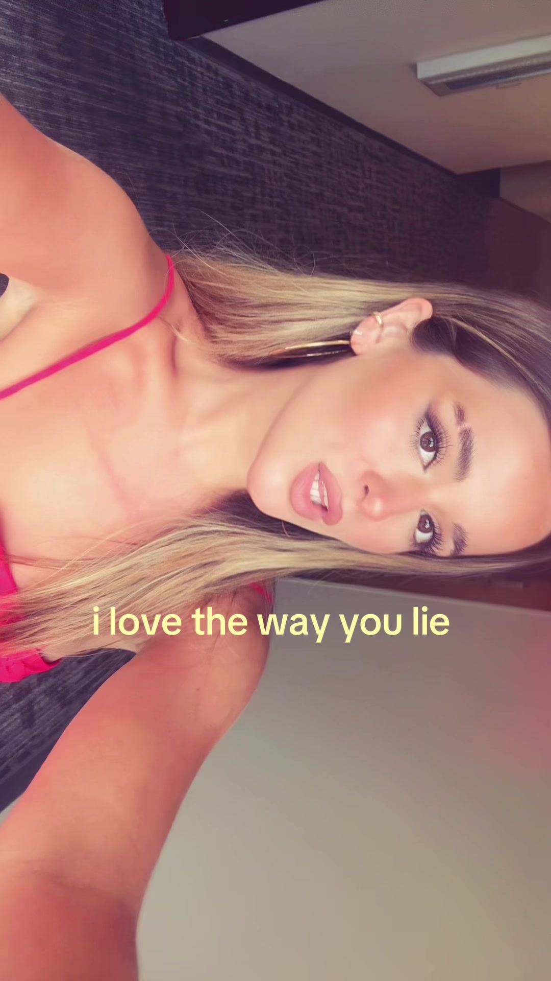 @elen ⋆ ˚❀˖&deg; ⋆