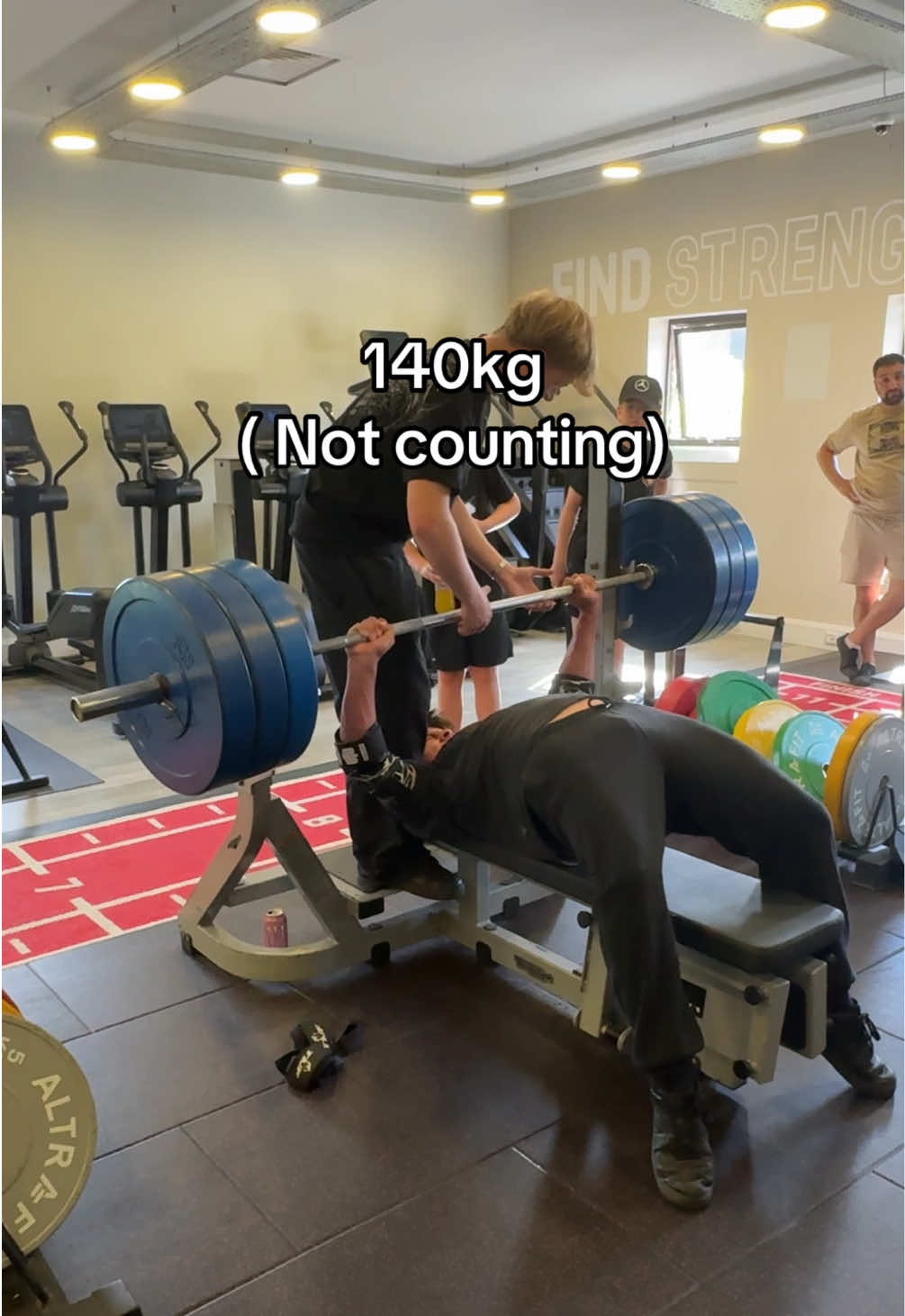 @isaac_lifts_