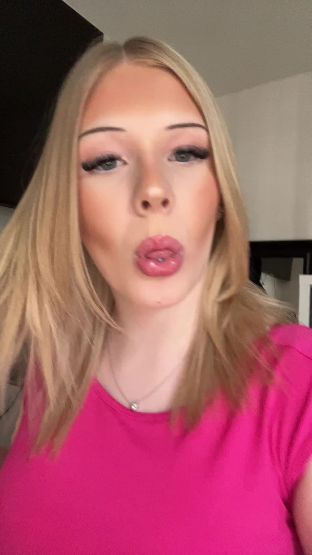 @𝓪𝓰𝓷𝓮𝓼😽