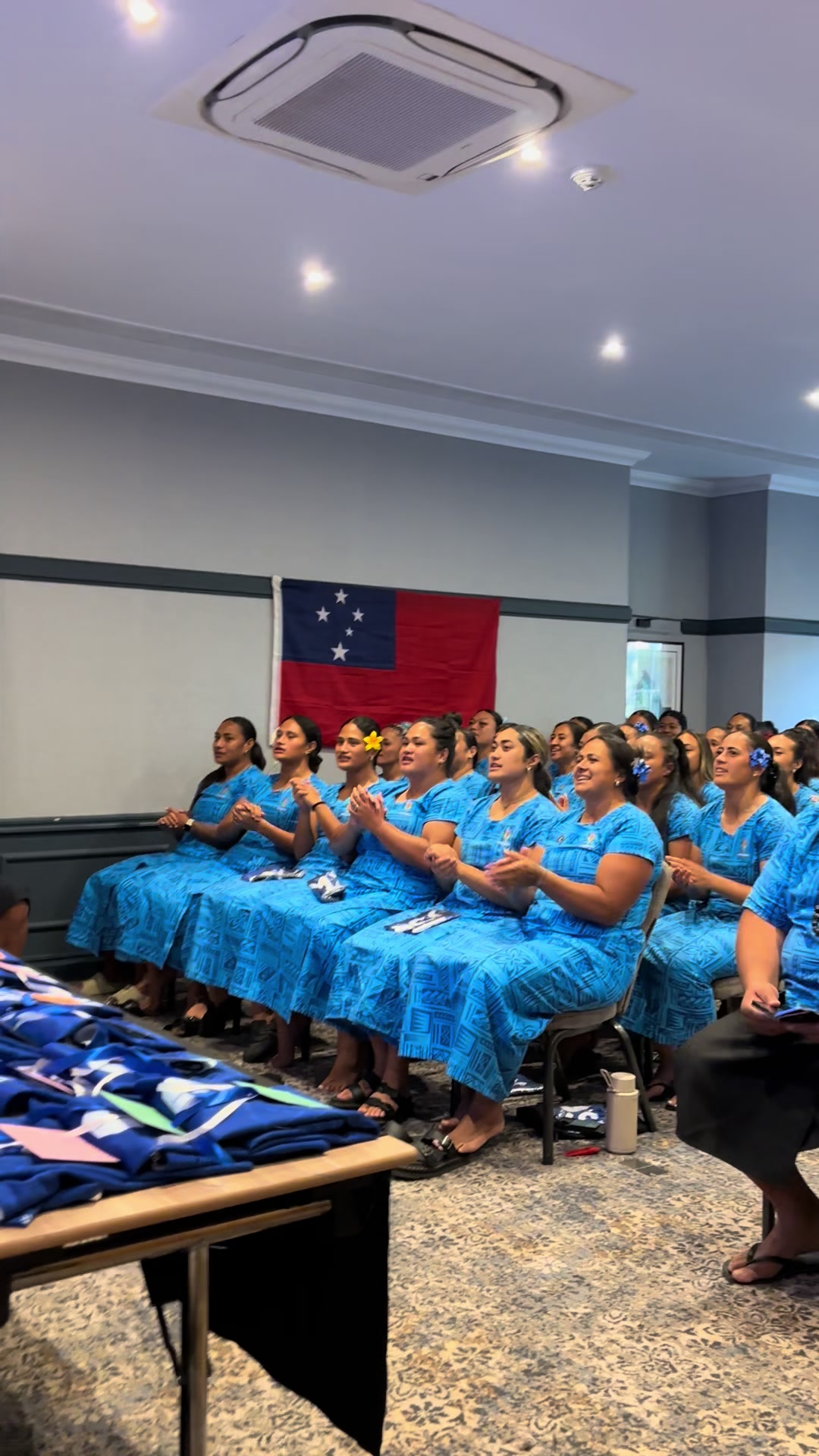@MANUSINA