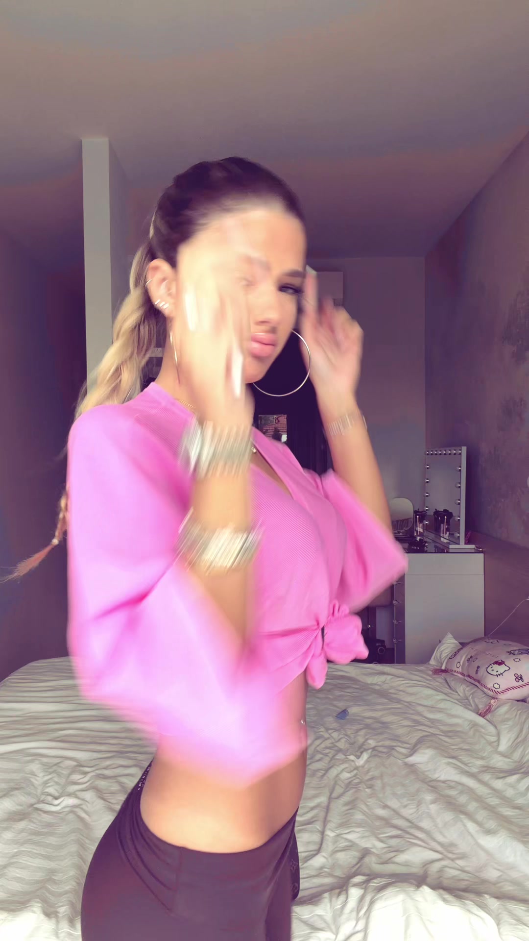 @MAYAALESSIA
