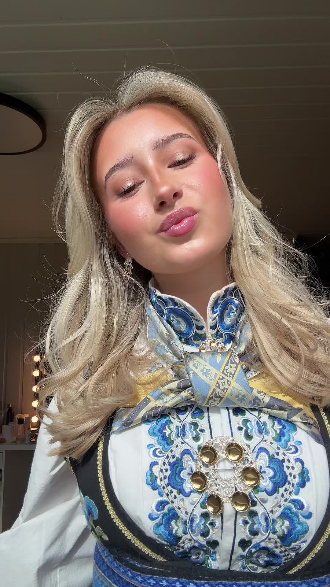 @🥂🥂