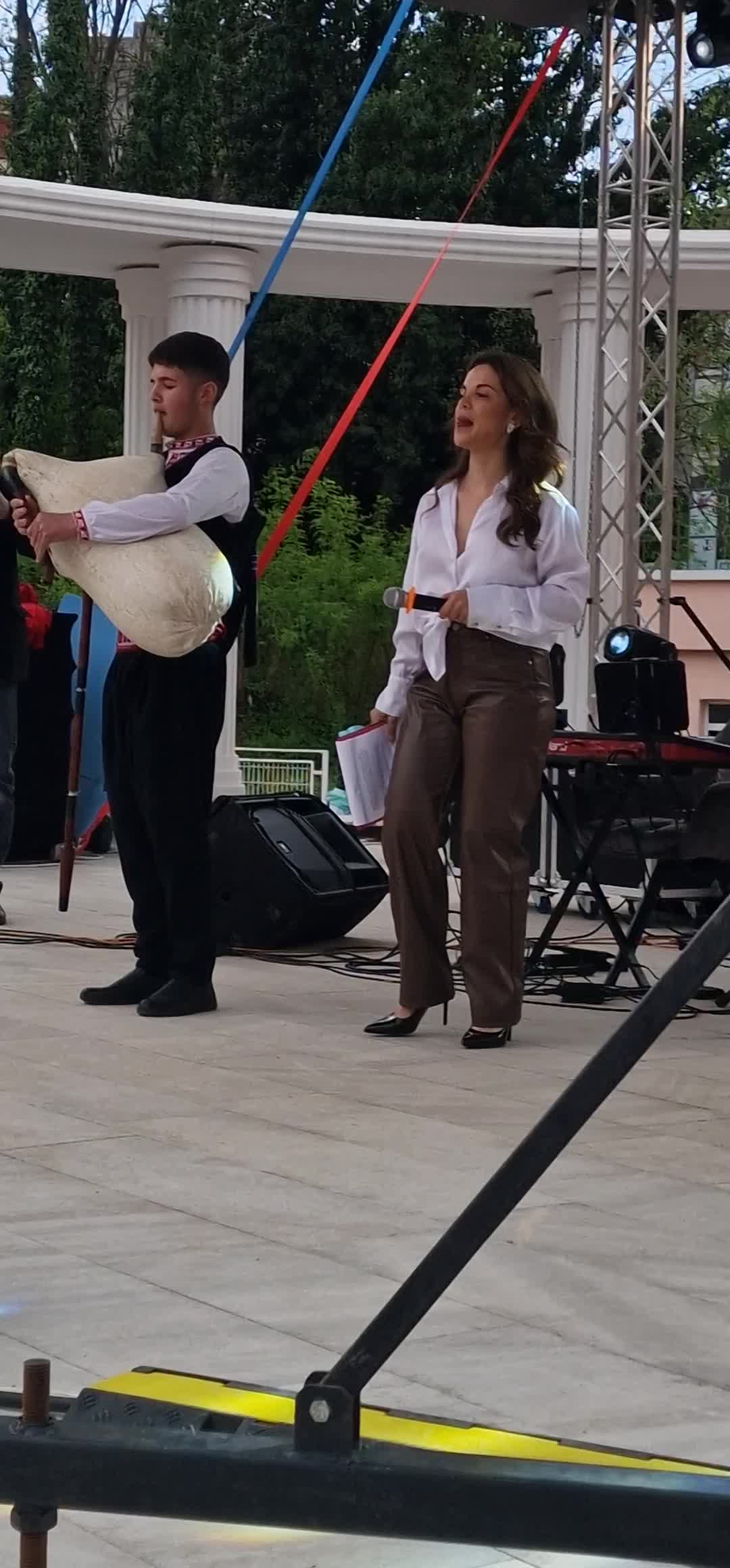 @Делчо Николов
