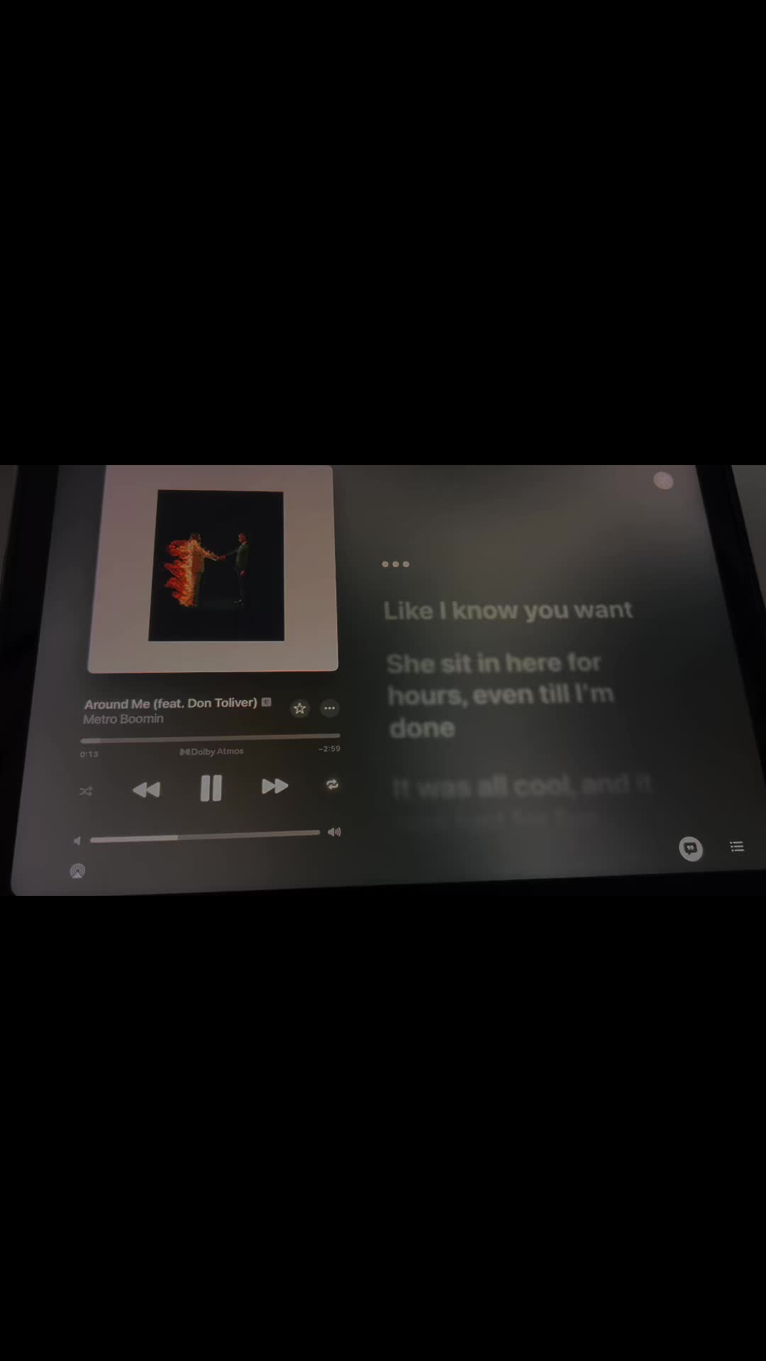 @🎧