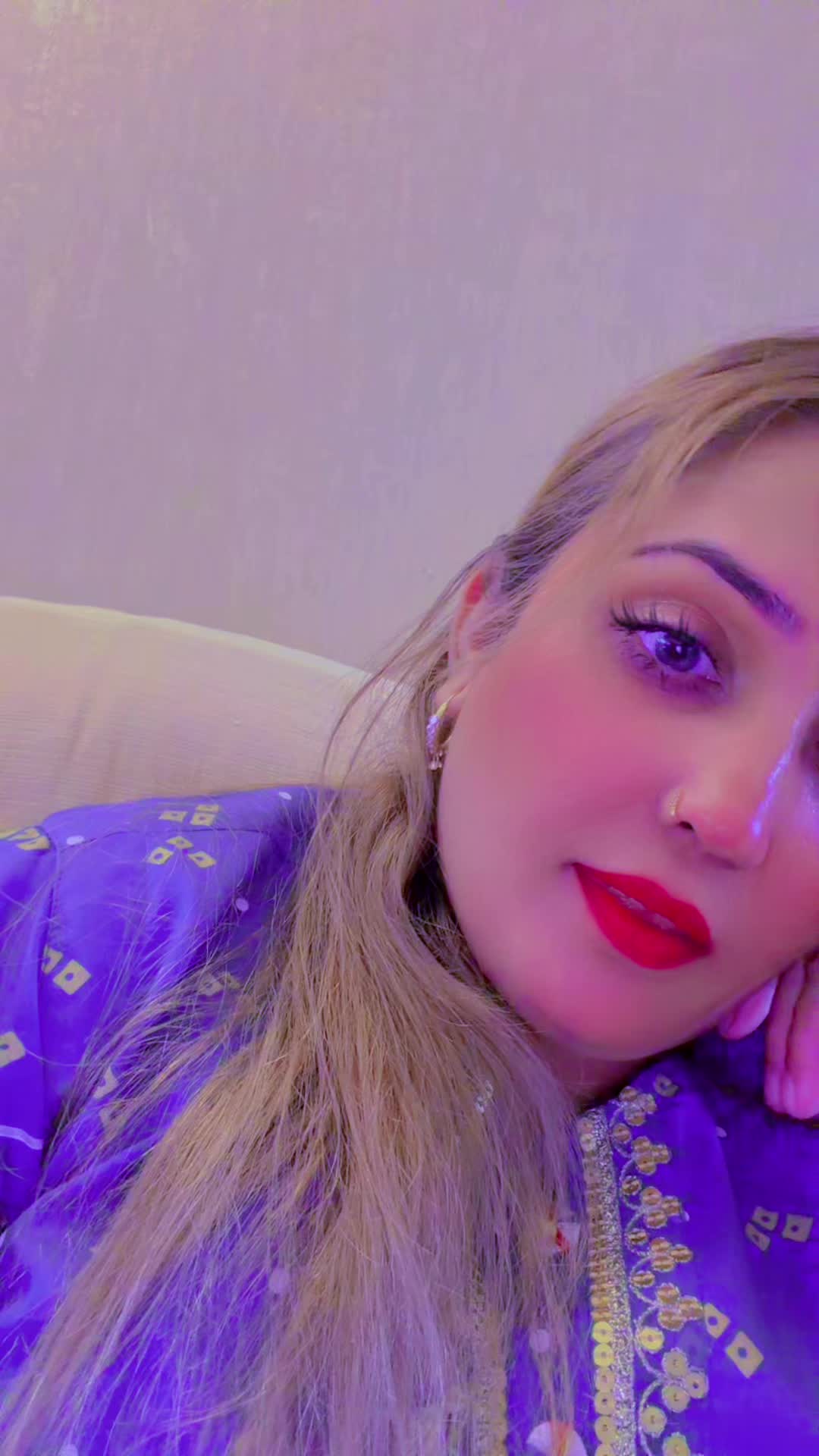 @🌙 F𝓪𝓵𝓪𝓴 🌸 P𝓪𝓻𝓲 ✨