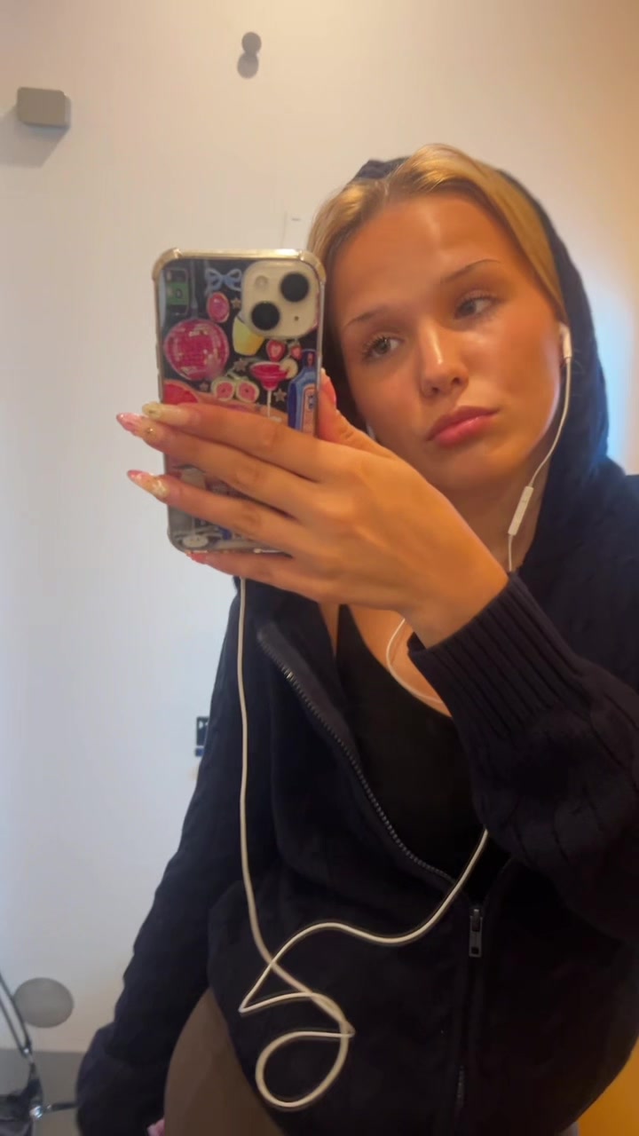 @adele ingrid