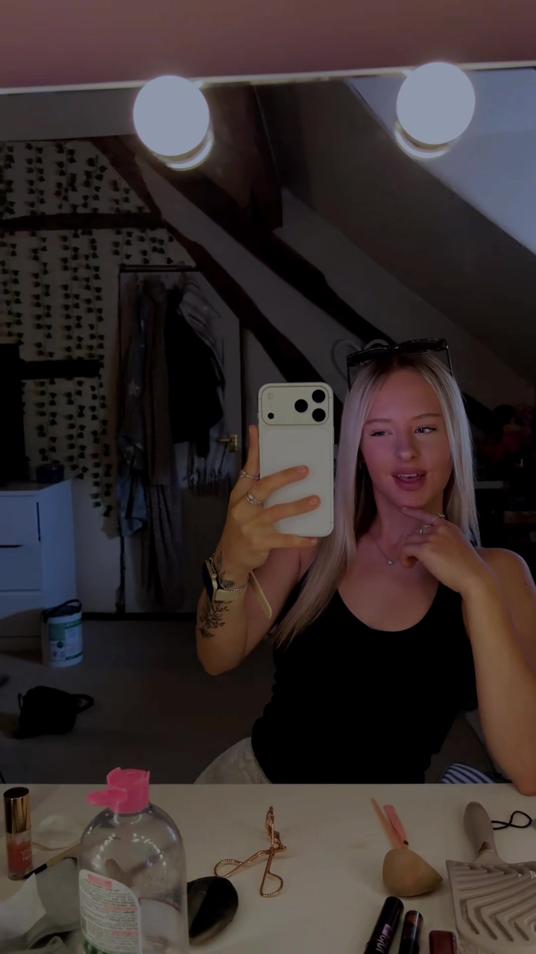 @𝐥𝐢𝐯❦
