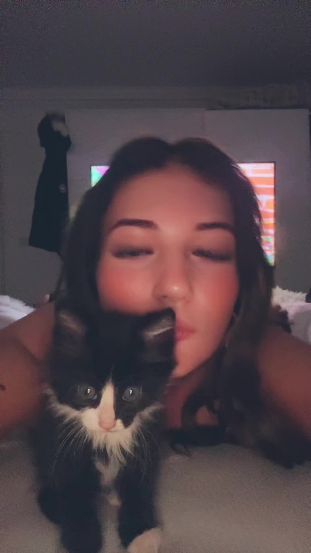 @izzyrosespam✌🏽