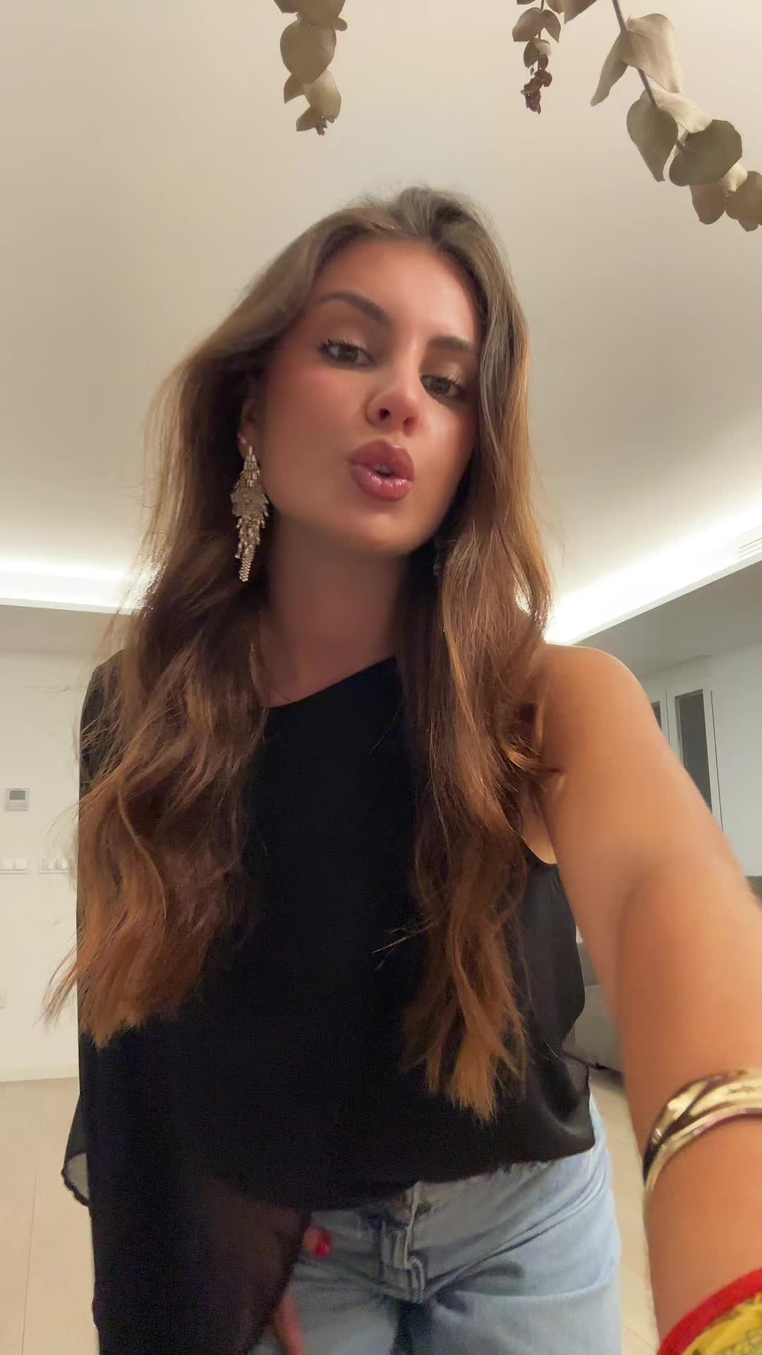 @Mariela.