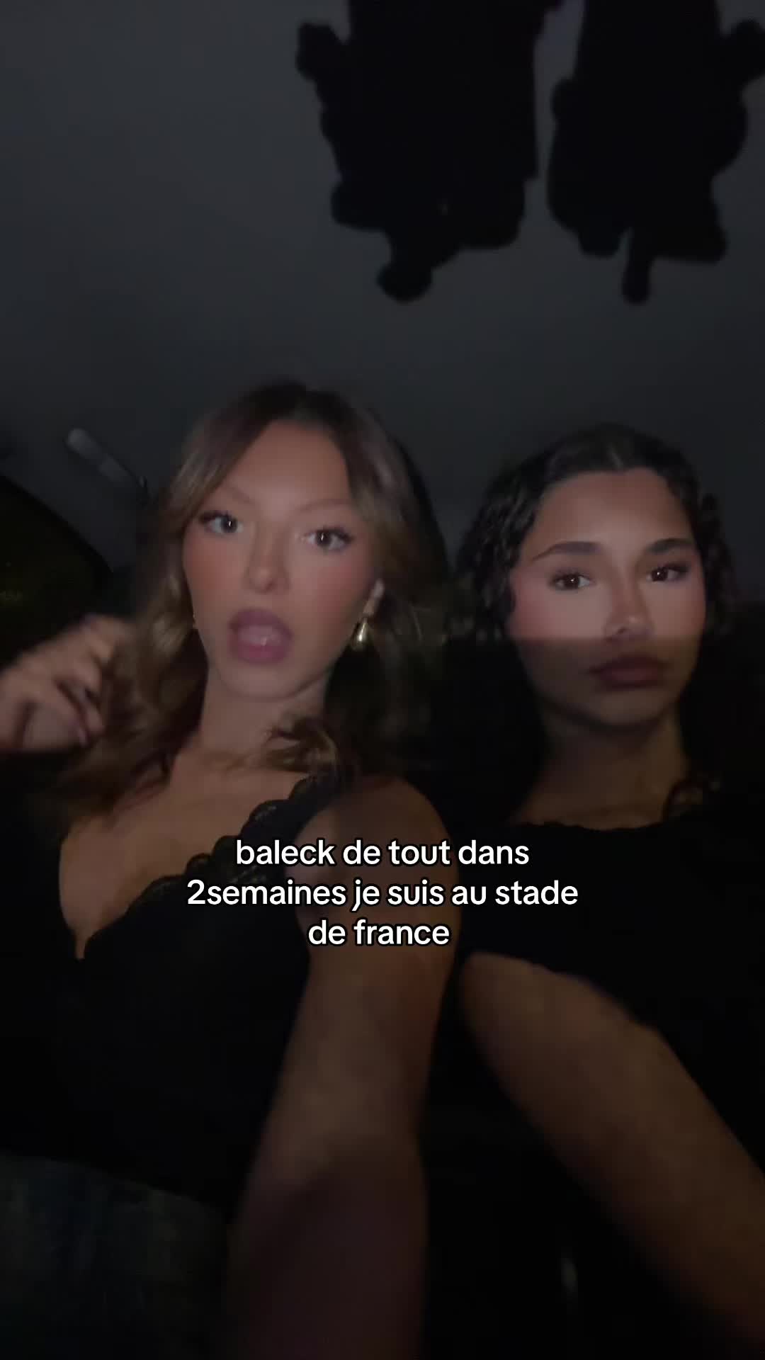 @L A U R U U X ๐