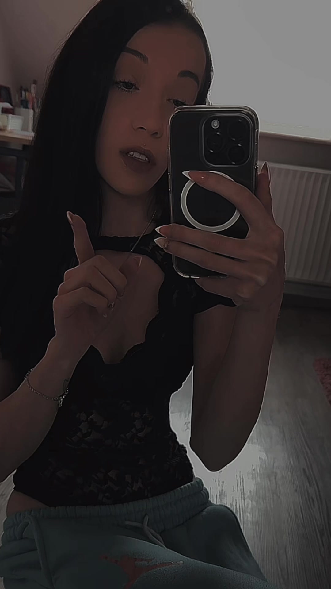 @_vivi_enne_