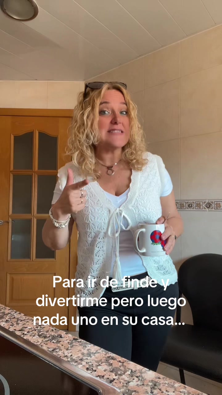 @veronicayeiko