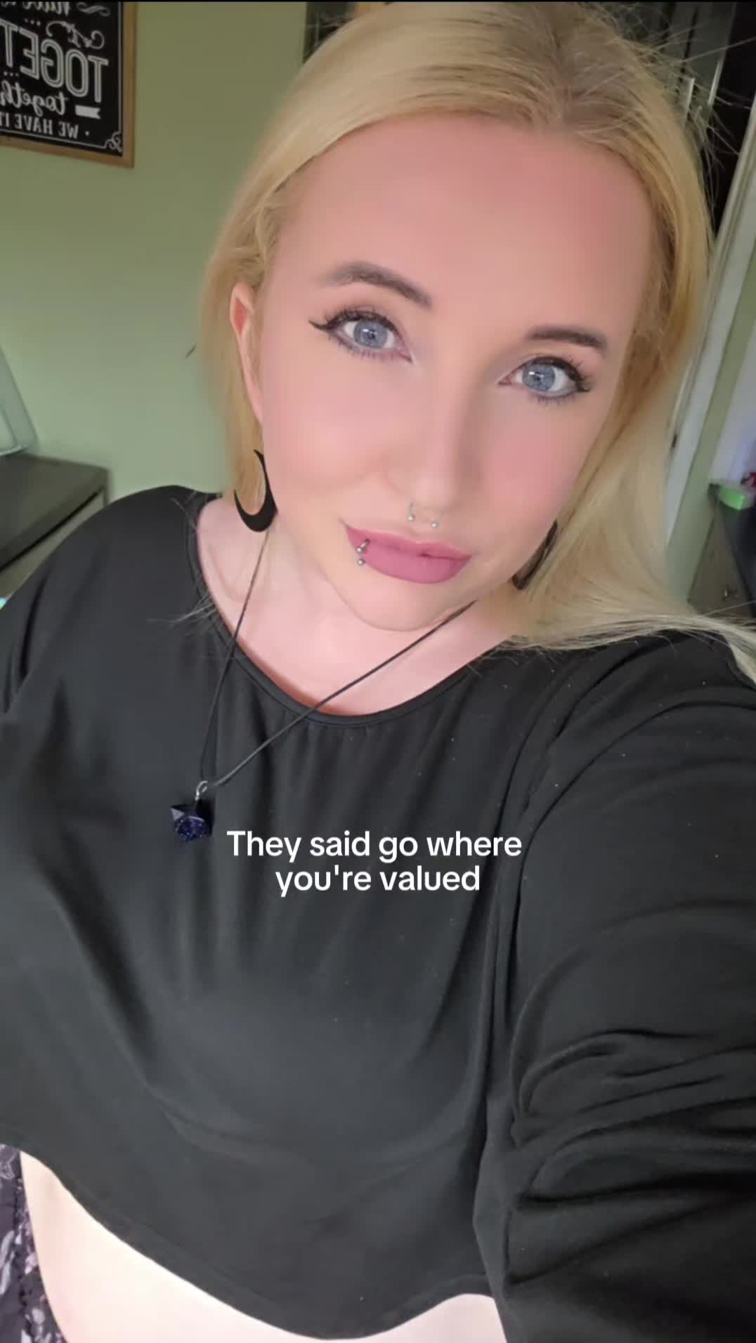 @SamAyyye