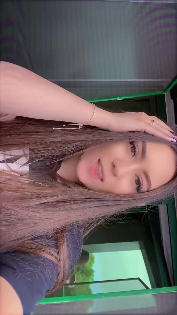 @ɛnd LARISA